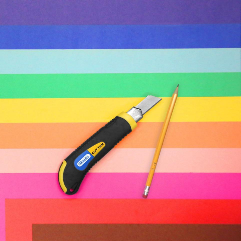 BAZIC Heavy Duty Self Loading Cutter w/ Grip + 2 Replacement Blades